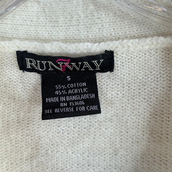 Cropped Cream V-Neck Cardigan Sweater Small Preppy Letter Patches Light Academia - Picture 8 of 9